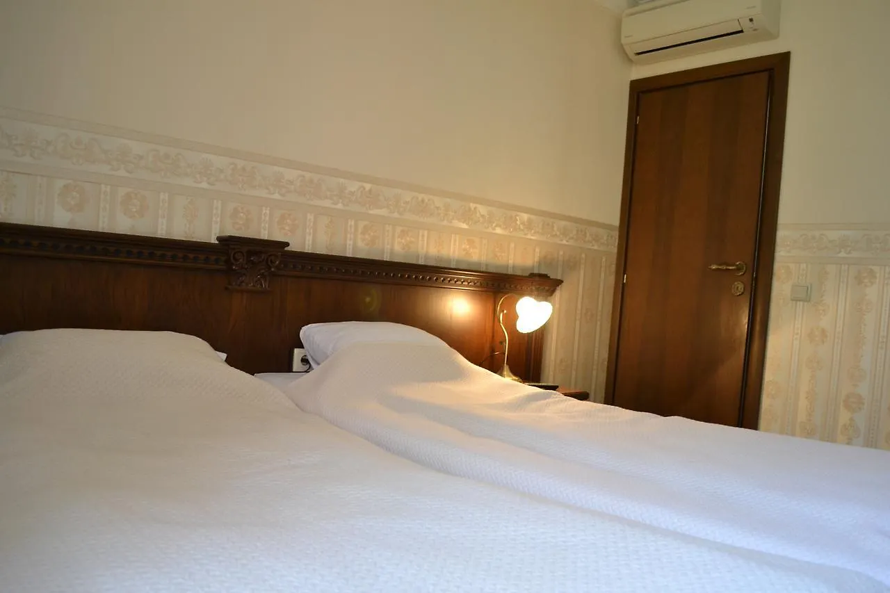 Amsterdam Hotel Sofia 3*,